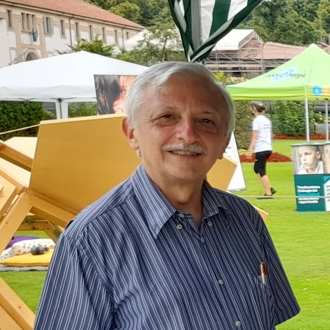 “Troppa realtà fa male” di Renato Ghezzi al bar “Il salotto” di Cusano